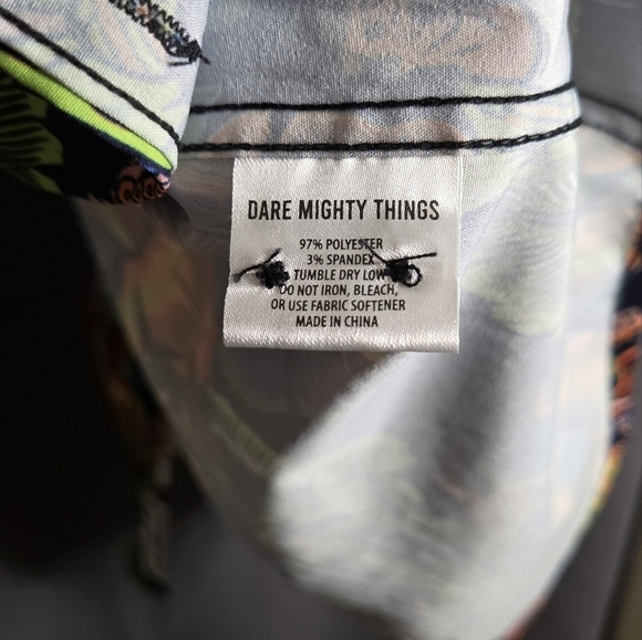 RSVLTS Tom Ace Ventura Button-Up Shirt – Size Medium – Limited Edition - Picture 5 of 5